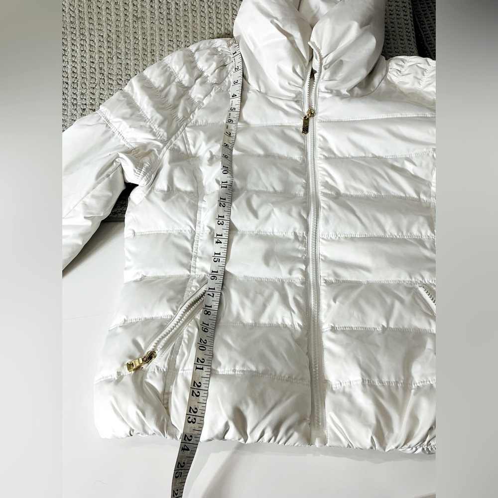 GUESS puffer jacket 💖 - Picture 13 of 15